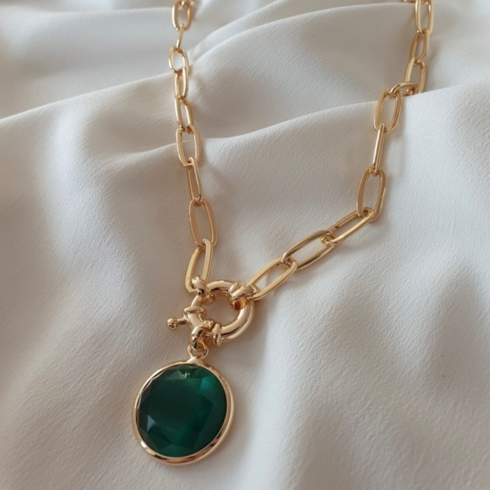 14K Gold Plated Emerald Green Necklace !!